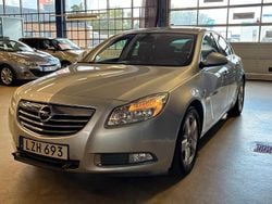 Grå Begagnad 2011 Opel Insignia Halvkombi | 48 900 kr (Marknadspris)