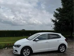 Vit Begagnad 2019 VW Polo Halvkombi | 114 900 kr (Marknadspris)
