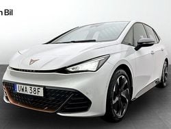 Vit Begagnad 2023 Cupra Born e-Boost Halvkombi | 309 900 kr (Marknadspris)
