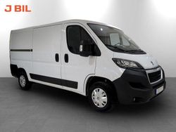Vit Begagnad 2023 Peugeot Boxer Van | 279 900 kr (Marknadspris)