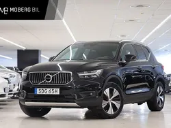 Svart Begagnad 2021 Volvo XC40 SUV | 299 900 kr (Marknadspris)