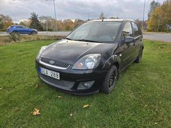 Svart Begagnad 2008 Ford Fiesta Halvkombi | 39 900 kr