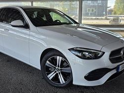 Vit Begagnad 2024 Mercedes C200 Sedan | 449 000 kr (Marknadspris)
