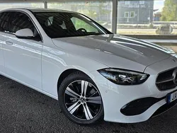 Vit Begagnad 2024 Mercedes C200 Sedan | 449 000 kr (Marknadspris)