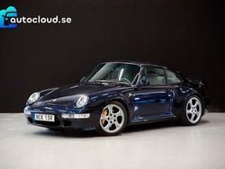 Mörkblå Begagnad 1996 Porsche 993 Turbo | 2 150 000 kr