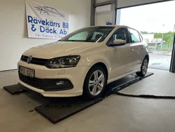 Vit Begagnad 2013 VW Polo R-line Halvkombi | 79 900 kr (Marknadspris)