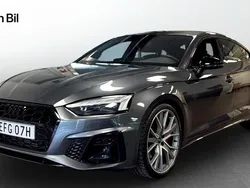 Daytonagrå pärleffekt Begagnad 2023 Audi A5 Sportback S-Line Halvkombi | 479 000 kr (Dyr)