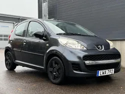 Grå Begagnad 2011 Peugeot 107 Halvkombi | 18 000 kr (Lite dyr)