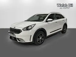 Vit Begagnad 2016 Kia Niro Advance SUV | 189 900 kr (Lite dyr)