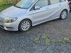 Silver Begagnad 2013 Mercedes B180 Minibuss | 72 000 kr (Marknadspris)
