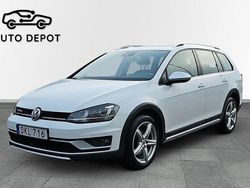 Vit Begagnad 2015 VW Golf Alltrack Kombi | 144 900 kr (Marknadspris)