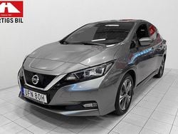 Grå Begagnad 2021 Nissan Leaf N-Connecta Halvkombi | 184 900 kr (Marknadspris)