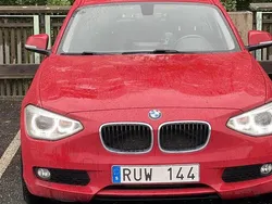 Röd Begagnad 2014 BMW 116 Halvkombi | 107 000 kr (Bra pris)