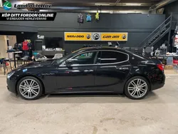 Svart Begagnad 2016 Maserati Ghibli Sportkupé | 329 000 kr