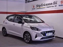 Grå Begagnad 2023 Hyundai i10 Advanced Halvkombi | 158 500 kr (Marknadspris)