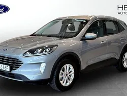Grå (grey) Begagnad 2022 Ford Kuga Titanium SUV | 299 000 kr (Marknadspris)