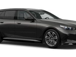 Grå Ny 2025 BMW 530e M Sport Kombi | 704 400 kr (Bra pris)