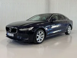 Mörkblå (blå) Begagnad 2017 Volvo S90 Sedan | 209 900 kr (Marknadspris)