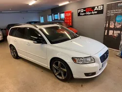 Vit Begagnad 2010 Volvo V50 Momentum Kombi | 29 900 kr (Marknadspris)