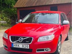 Röd Begagnad 2011 Volvo V70 R-Design Kombi | 60 000 kr (Superpris)