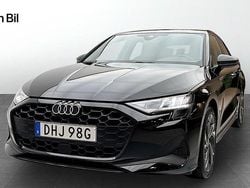 Svart Begagnad 2025 Audi A3 Sportback Premium Halvkombi | 329 000 kr (Lite dyr)