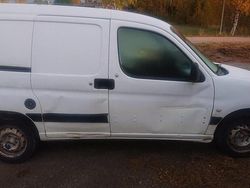 Vit Begagnad 2006 Peugeot Partner Minibuss | 9 000 kr