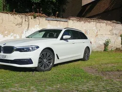 Vit Begagnad 2019 BMW 520 Sport Line Kombi | 249 000 kr (Superpris)