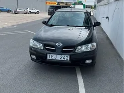 Svart Begagnad 2002 Nissan Almera Halvkombi | 16 500 kr (Marknadspris)