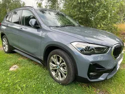 Grå Begagnad 2021 BMW X1 Sport Line SUV | 290 000 kr (Bra pris)
