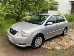 Silver Begagnad 2003 Toyota Corolla Halvkombi | 28 000 kr (Marknadspris)