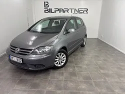 Mörkgrå Begagnad 2007 VW Golf Plus Cross Trendline Minibuss | 29 999 kr (Marknadspris)