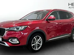 Röd (red) Begagnad 2021 MG EHS Luxury SUV | 229 000 kr (Bra pris)