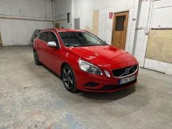 Röd Begagnad 2011 Volvo V60 R-Design Kombi | 84 500 kr (Marknadspris)