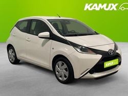 Vit Begagnad 2018 Toyota Aygo X-play Halvkombi | 82 900 kr (Marknadspris)