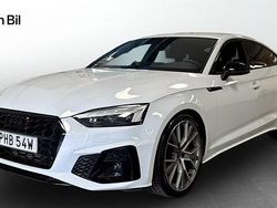 Vit Begagnad 2023 Audi A5 Sportback Competition Halvkombi | 464 000 kr (Marknadspris)