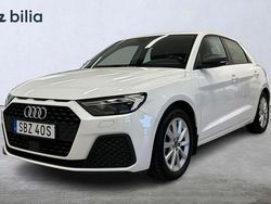 Cortinavit Begagnad 2022 Audi A1 Sportback Proline Halvkombi | 219 900 kr (Marknadspris)