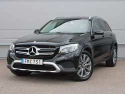 Svart Begagnad 2016 Mercedes GLC220 Luxury SUV | 219 800 kr (Marknadspris)