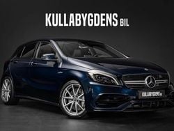 Mörkblå Begagnad 2017 Mercedes A45 AMG AMG Halvkombi | 329 000 kr (Marknadspris)