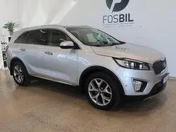 Grå Begagnad 2015 Kia Sorento SUV | 199 900 kr (Lite dyr)