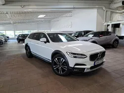 Vit Begagnad 2019 Volvo V90 CC SE Kombi | 299 800 kr (Marknadspris)
