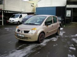 Brun Begagnad 2005 Renault Modus Minibuss | 16 000 kr