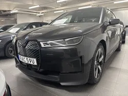 Grå Begagnad 2022 BMW iX SUV | 548 000 kr (Marknadspris)