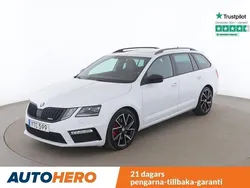 Vit Begagnad 2018 Skoda Octavia RS Kombi | 261 000 kr (Marknadspris)