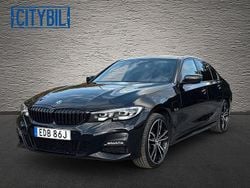 Svart Begagnad 2022 BMW 330e M Sport Sedan | 339 900 kr (Superpris)