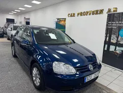 Mörkblå (blå) Begagnad 2007 VW Golf V Trendline Halvkombi | 34 900 kr (Lite dyr)