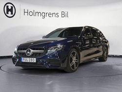 Mörkblå (mblå) Begagnad 2018 Mercedes E400 AMG line Kombi | 349 800 kr (Marknadspris)