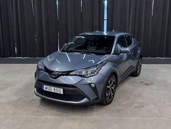 Grå Begagnad 2021 Toyota C-HR Edition SUV | 229 900 kr (Marknadspris)