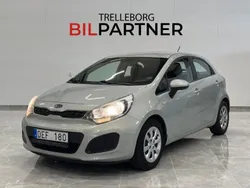 Silver Begagnad 2012 Kia Rio Halvkombi | 44 900 kr (Marknadspris)