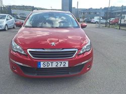Mörkröd (röd) Begagnad 2014 Peugeot 308 Active Kombi | 53 900 kr (Marknadspris)