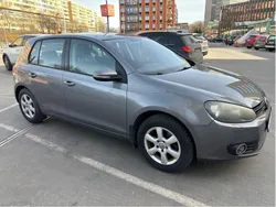 Grå Begagnad 2010 VW Golf VI Halvkombi | 49 000 kr (Marknadspris)
